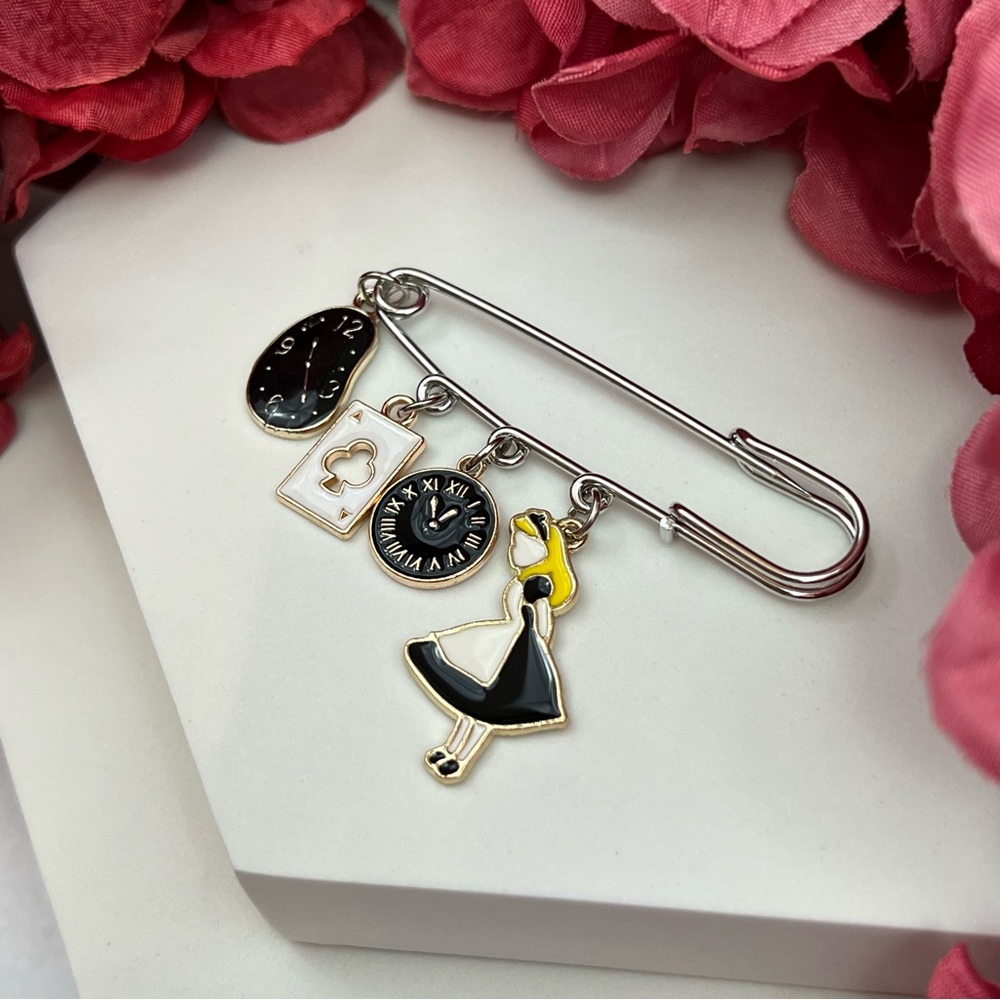 Alice in Wonderland Black & Silver Lapel Pin Brooch - Picture 4 of 14